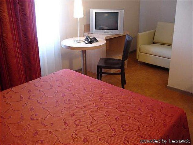 Ibis Styles Lyon Arena Stadium 3* Meyzieu